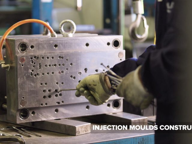 Costruzione stampi a iniezione CSPLAST_3